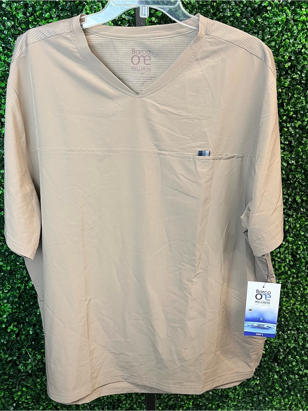 NWT Barco One Wellness Men’s Tan Scrub Top Size XL